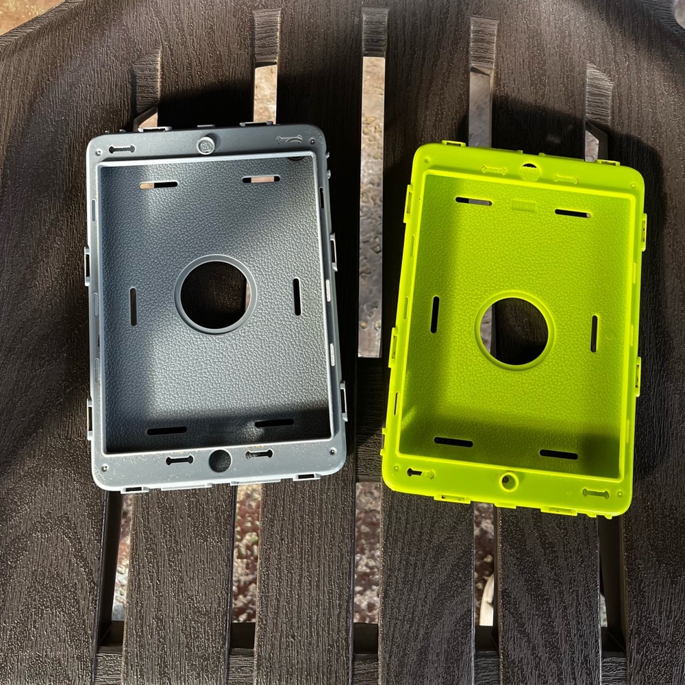 Used Lot of 2 Gray and green IPAD mini case - snaps apart